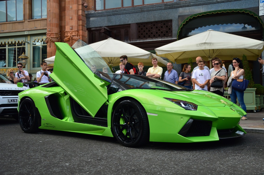 1646821127LAMBORGHINIAVENTADOR.jpg