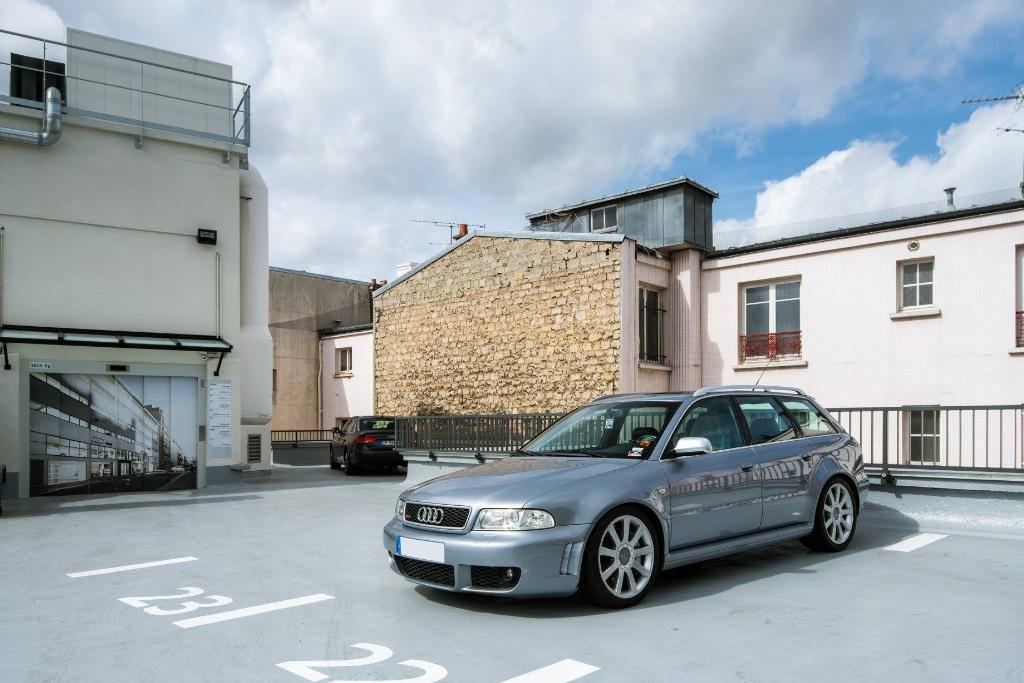 164895AUDIRS4B50149.jpg