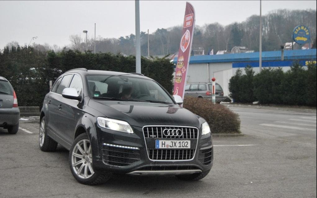 165526Q7V12140212ESQUIROU002.jpg