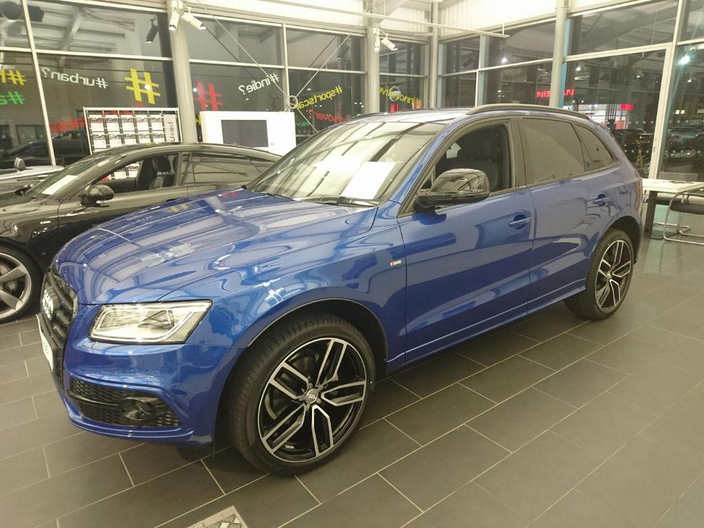 165550AUDISQ52349.jpg