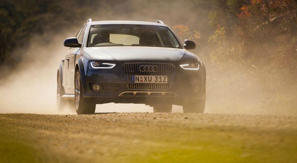 165891467AUDIA4ALLROAD.jpg