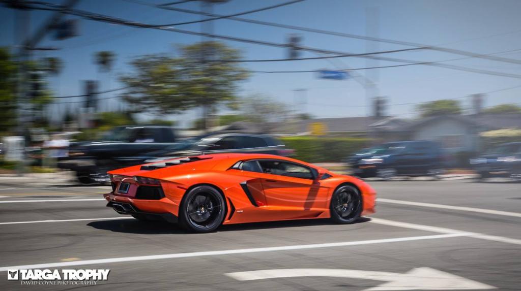 168189753LAMBORGHINIAVENTADOR.jpg
