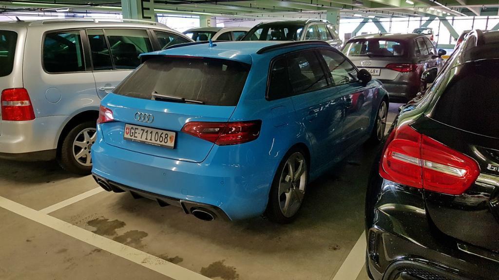 168462RS38V1803.jpg