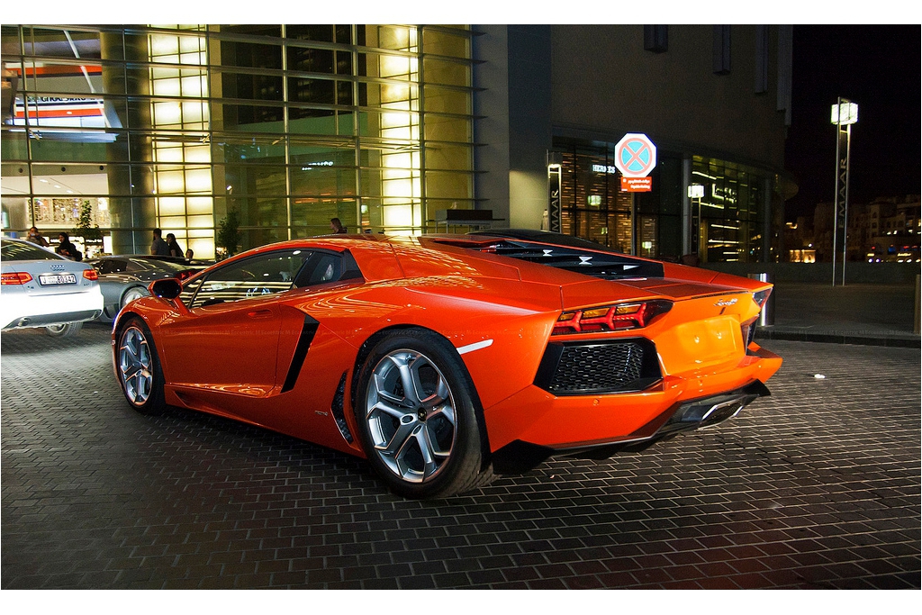 168792030LAMBORGHINIAVENTADORESQUIROU.jpg