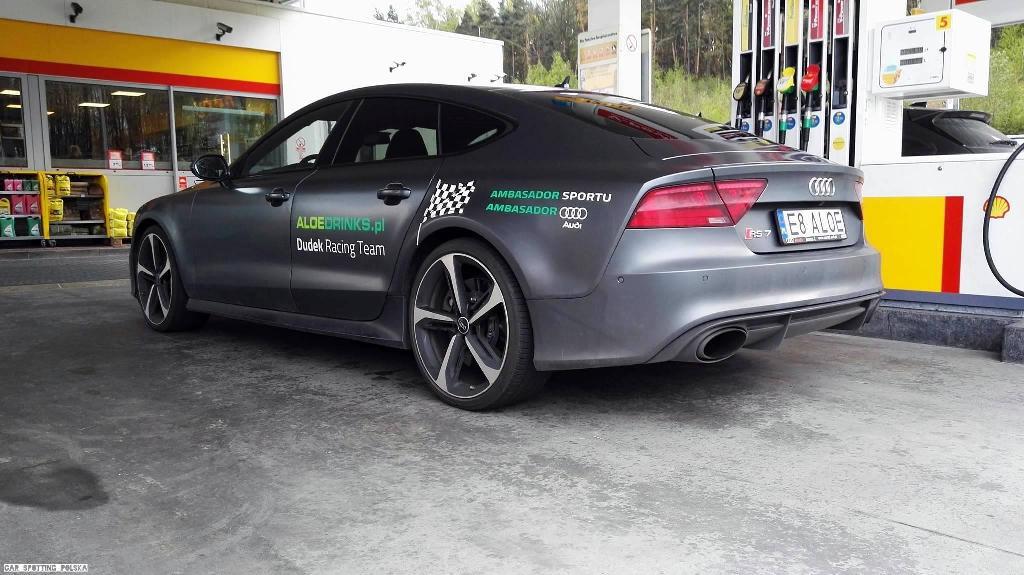 171240RS73349.jpg