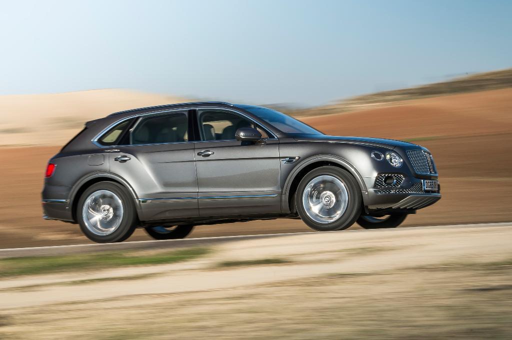 171869BENTAYGA0055.jpg