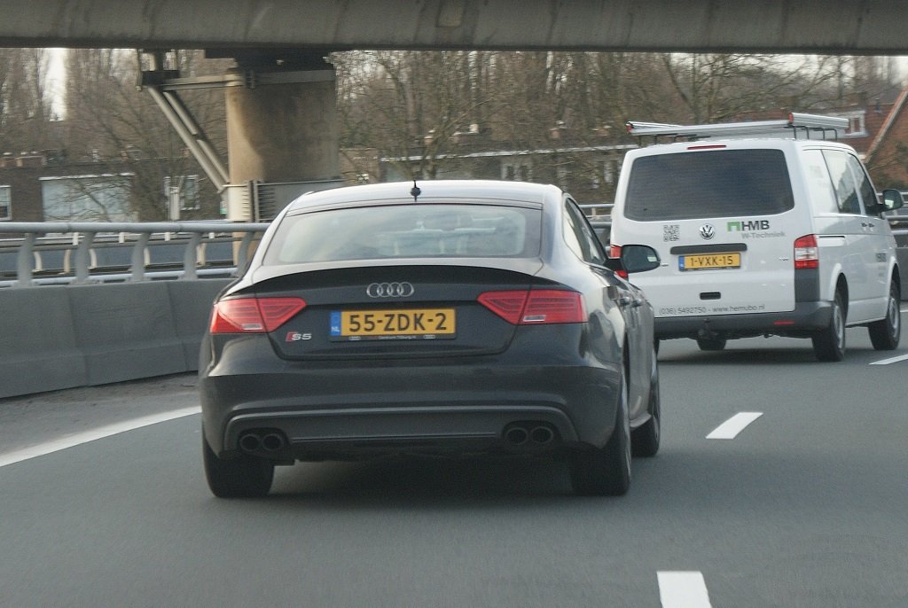 172769211S5SPORTBACK.jpg