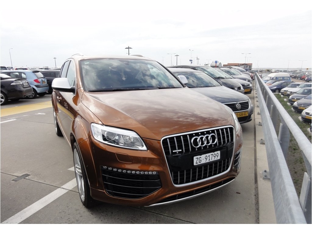 173740436Q7V12.jpg
