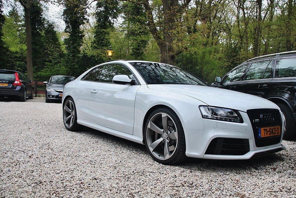 173809AUDIRS5930.jpg