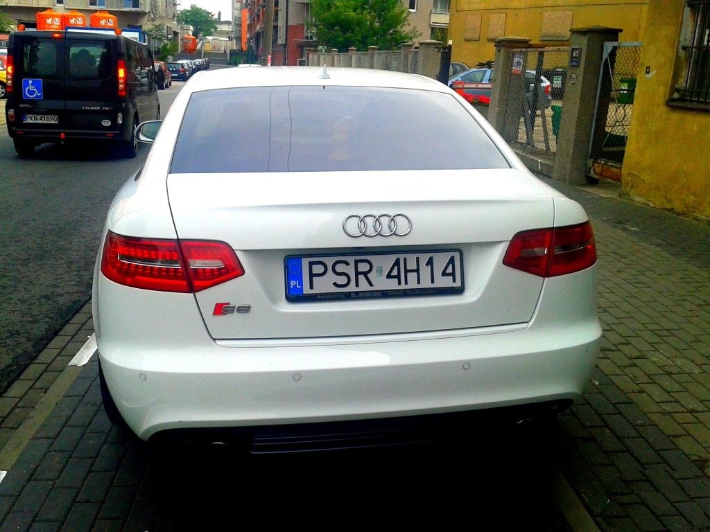 173836766S6C6.jpg