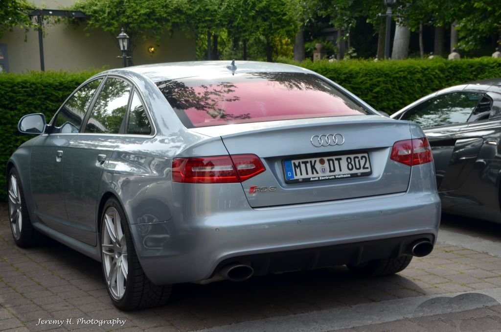 174118RS61837.jpg