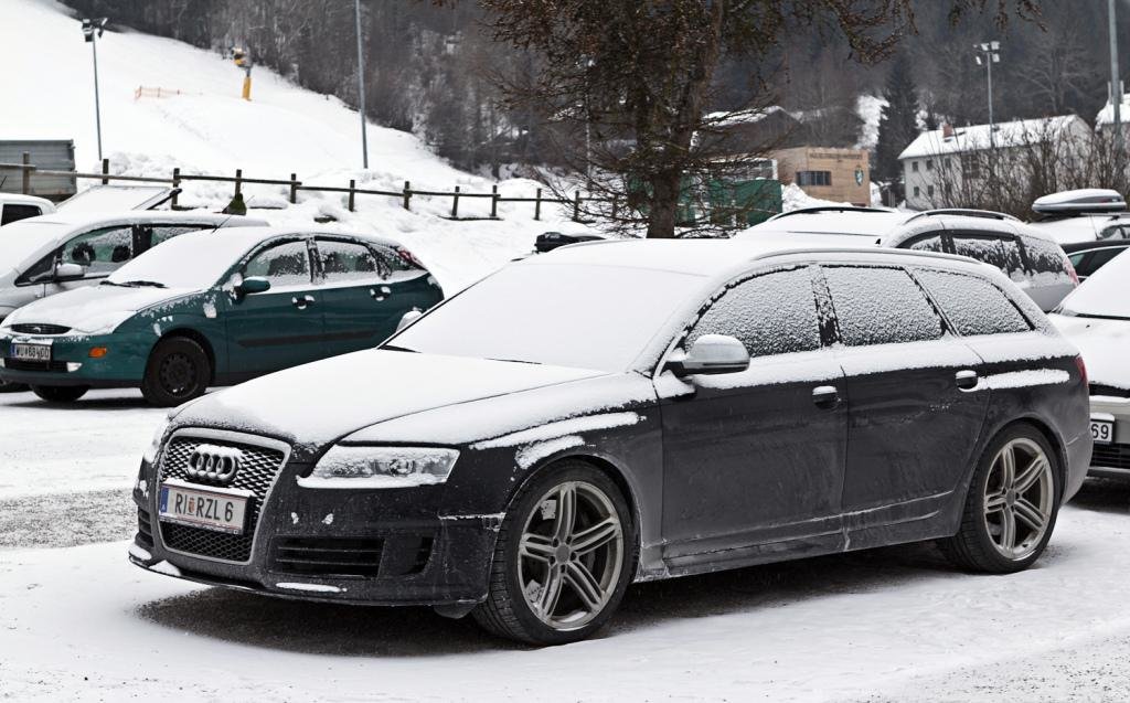 175223RS6060212ESQUIROU003.jpg
