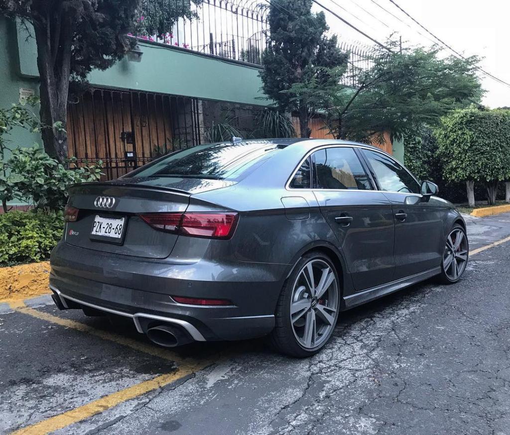 176418RS38V2689.jpg