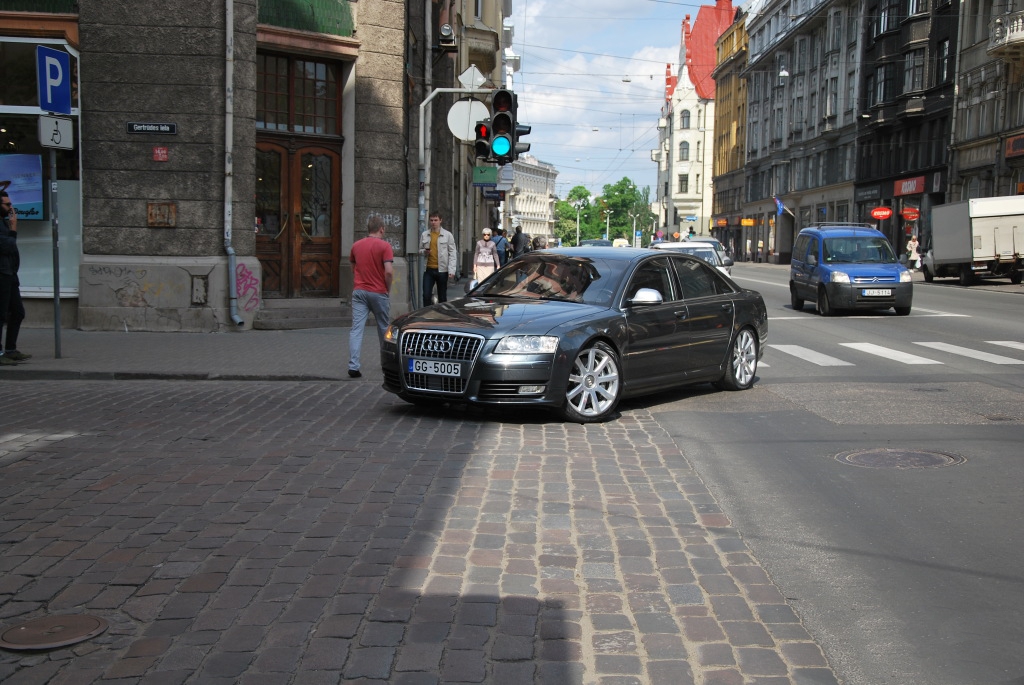 1768051859S8D3.jpg