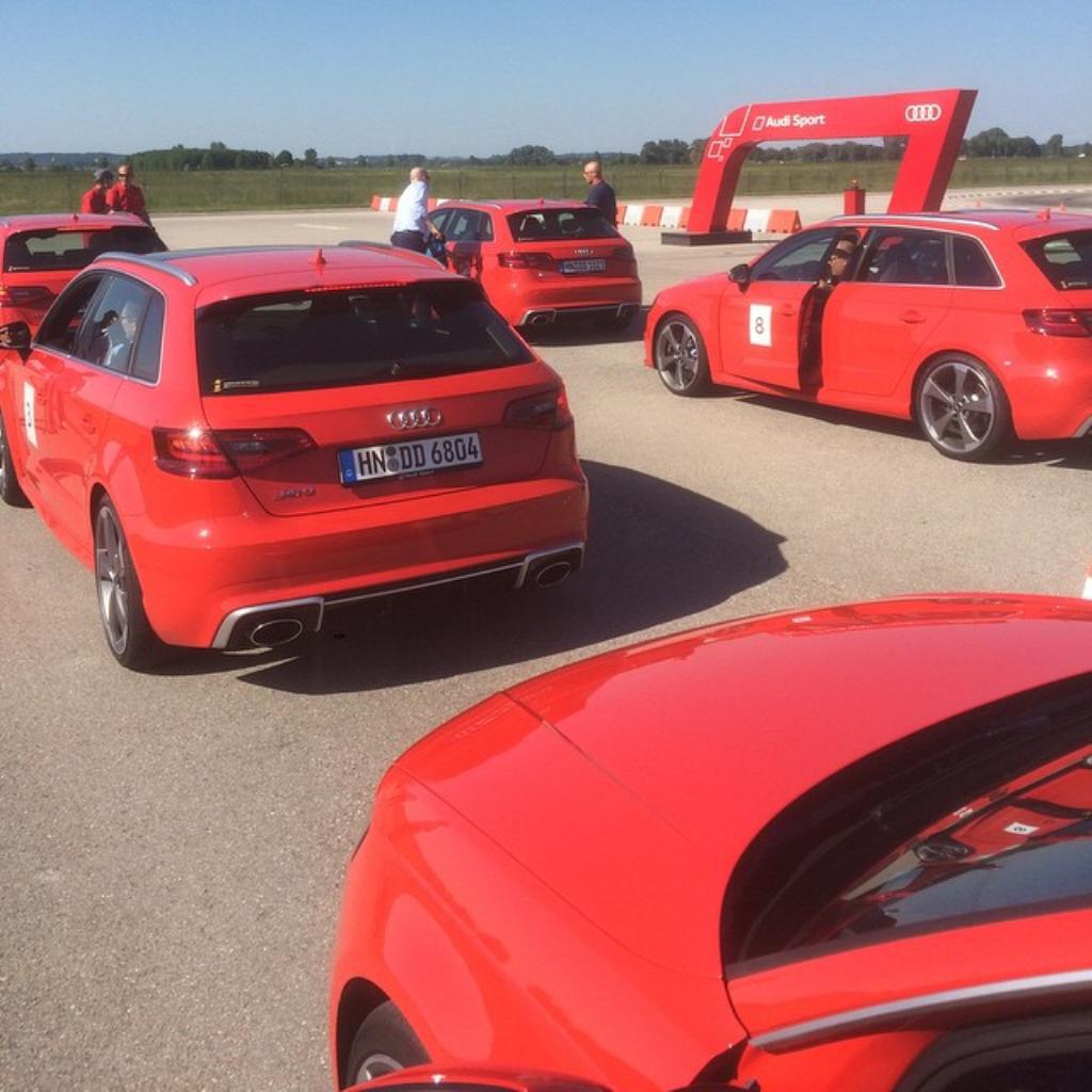 177411RS38V0228.jpg