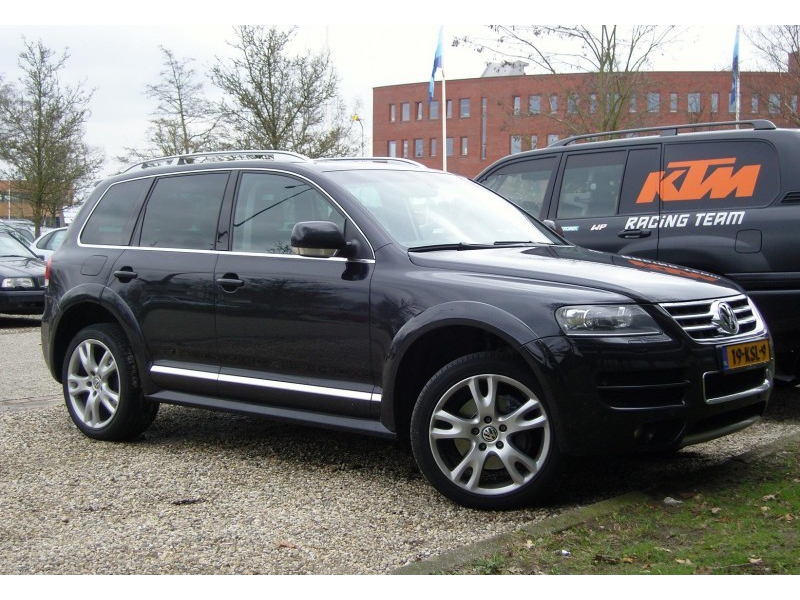178351W12TOUAREG231ESQUIROU.jpg