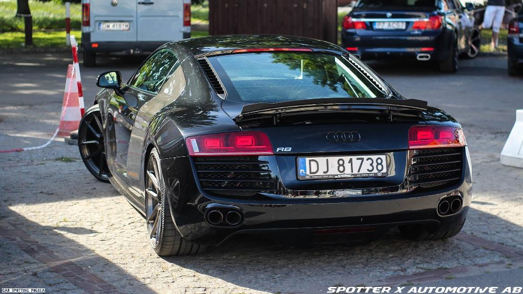 1786723425R8.jpg