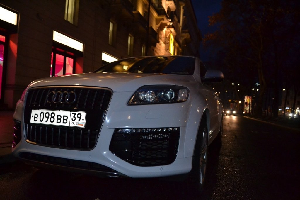 179455668Q7V12.jpg