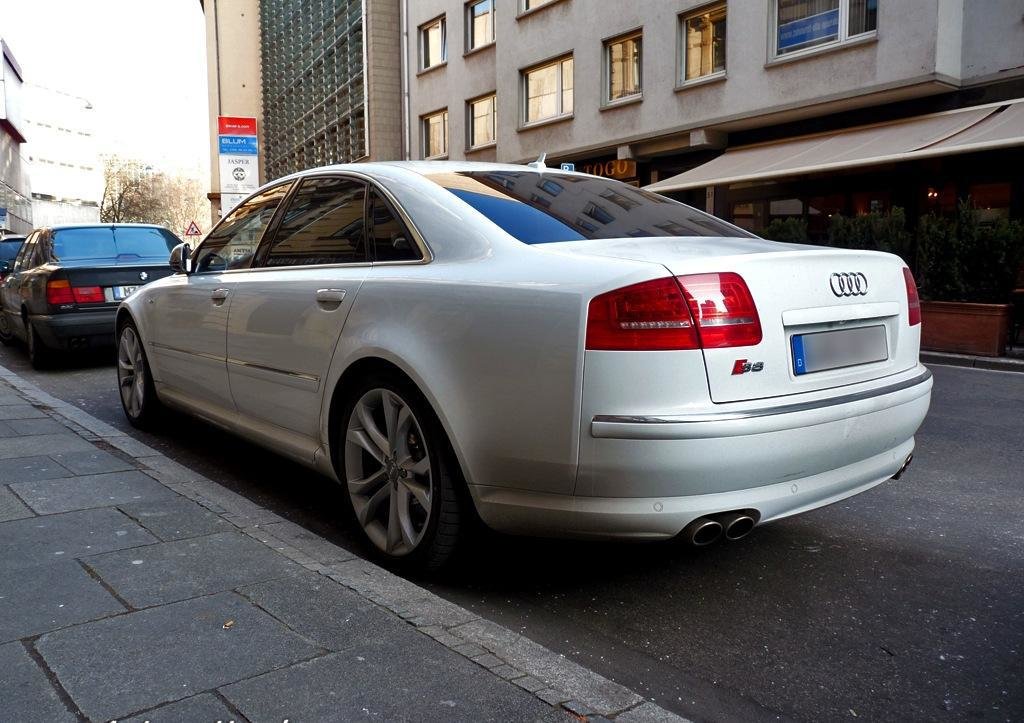 179528526S8D3.jpg