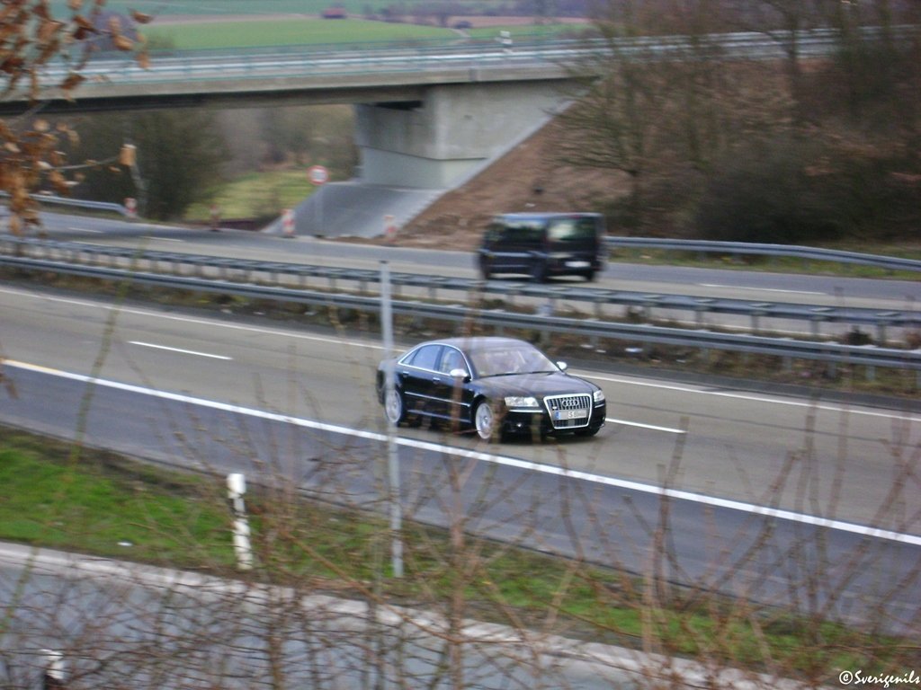 179649230S8ESQUIROU.jpg