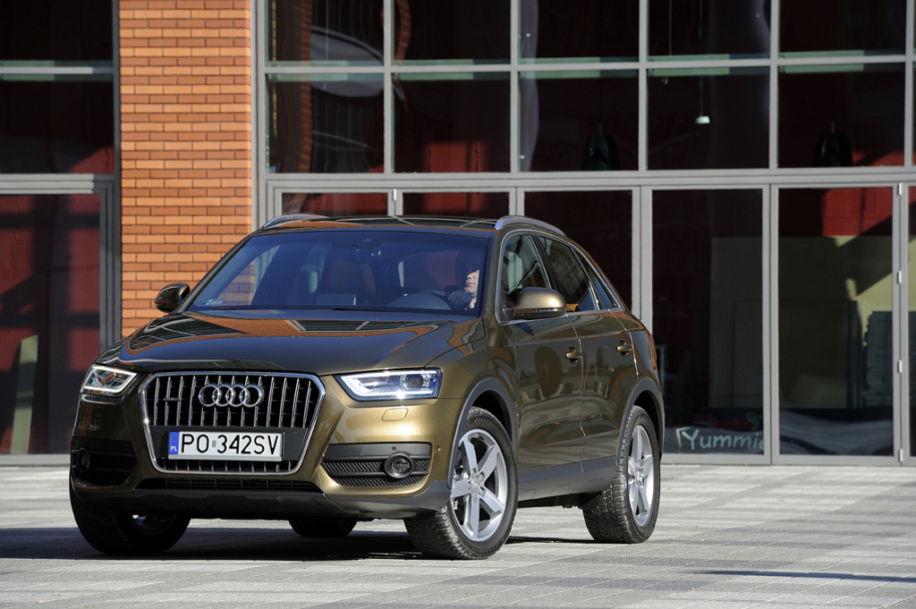 180065Q3ESQUIROU086.jpg