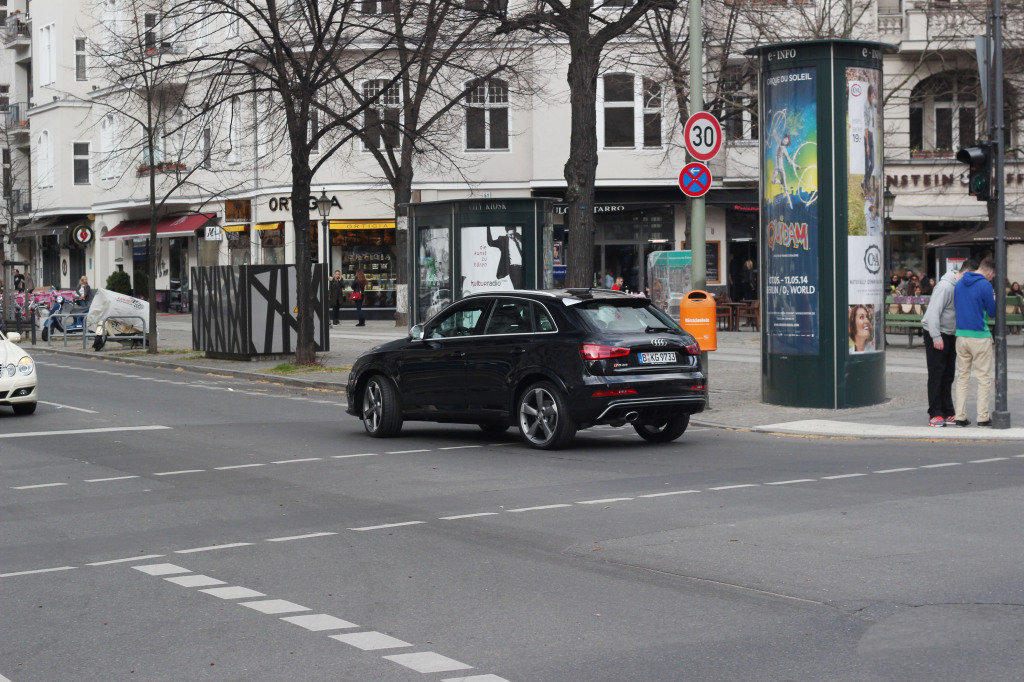 181500RSQ3325.jpg