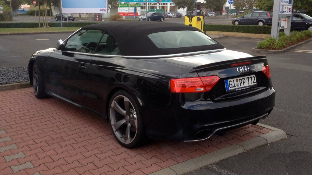 181768451RS5CABRIOLET.jpg