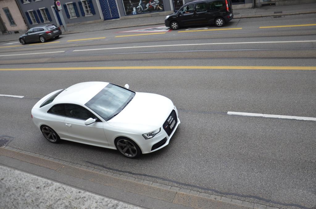 182496AUDIRS53182.jpg