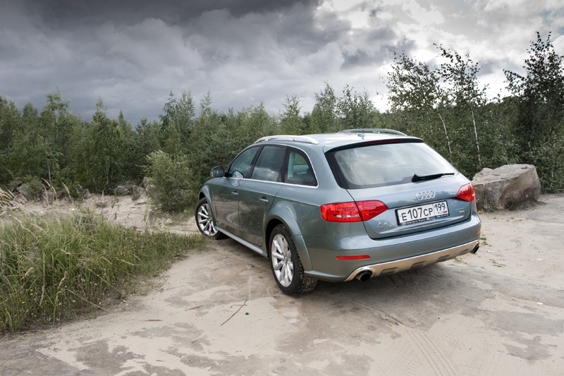 18257654AUDIA4ALLROAD.jpg