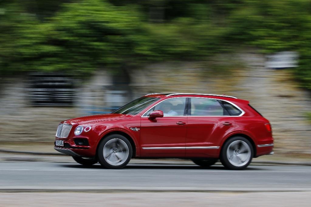 182884BENTAYGA0136.jpg