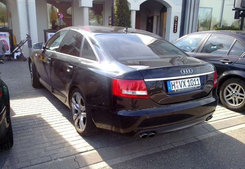 184034255S6ESQUIROU.jpg