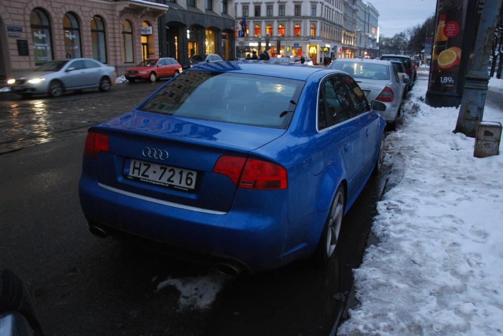 184092AUDIRS42978.jpg