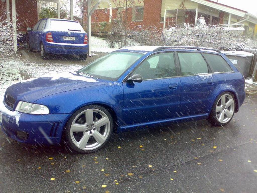184733AUDIRS4B50426.jpg