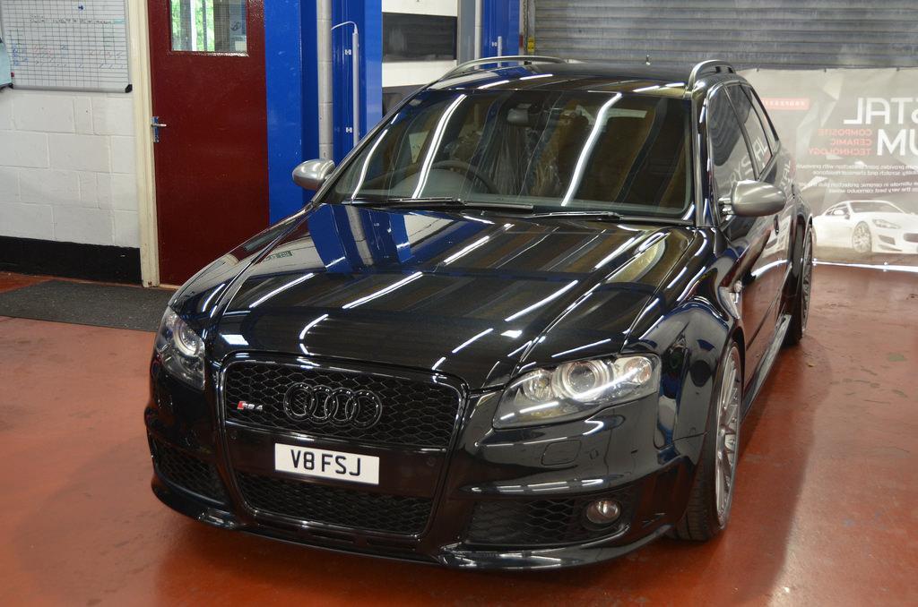 184796AUDIRS42675.jpg