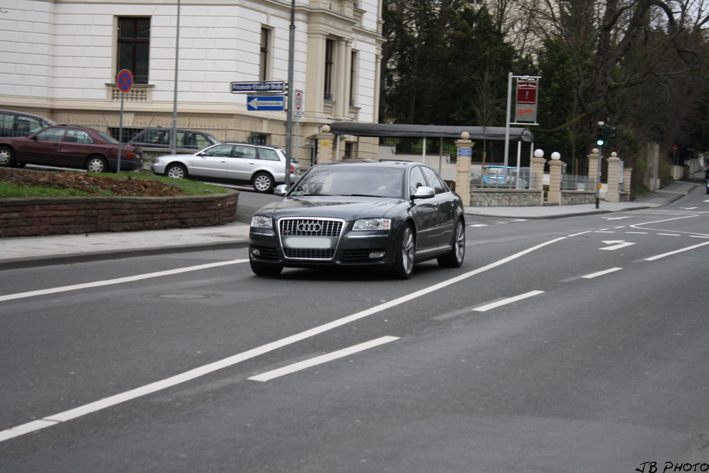 185114392S8ESQUIROU.jpg