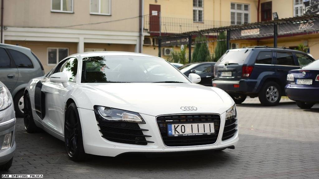 1852512860R8.jpg