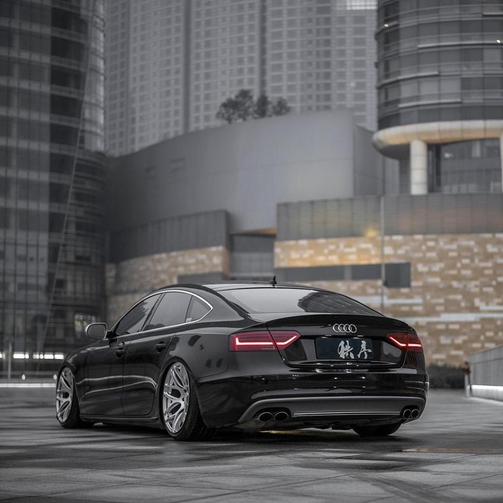 187023947S5SPORTBACK.jpg