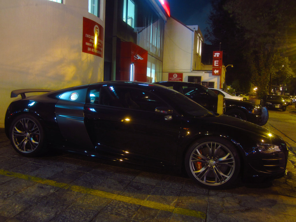 187241R8GT763.jpg