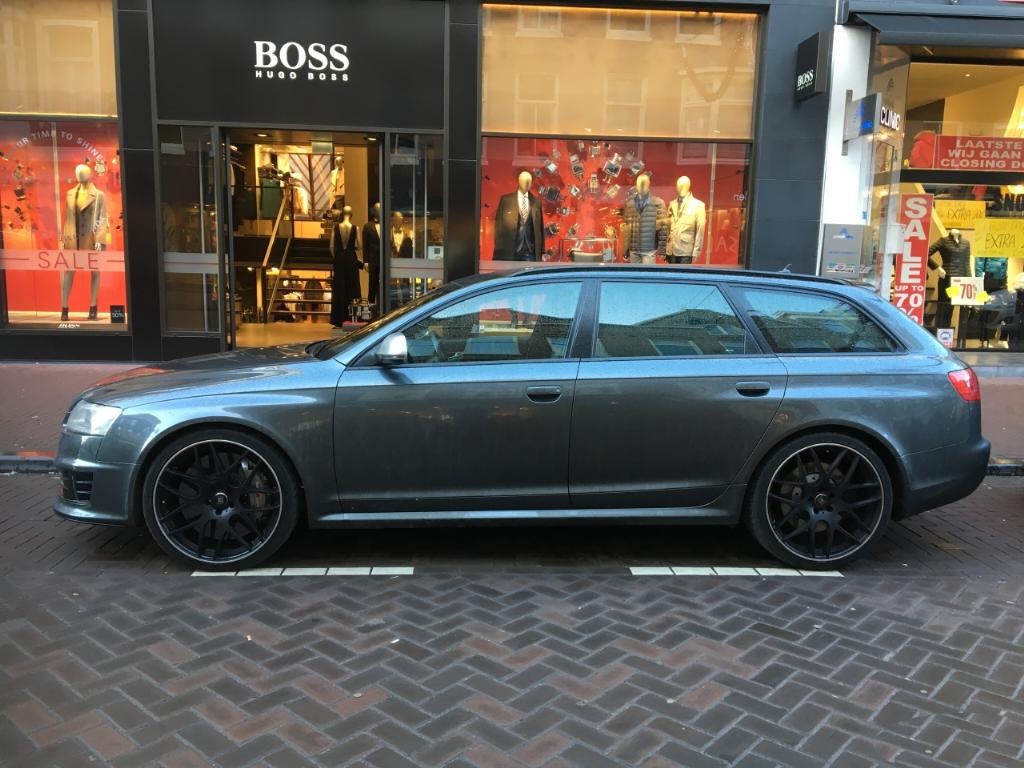 187943RS62403.jpg