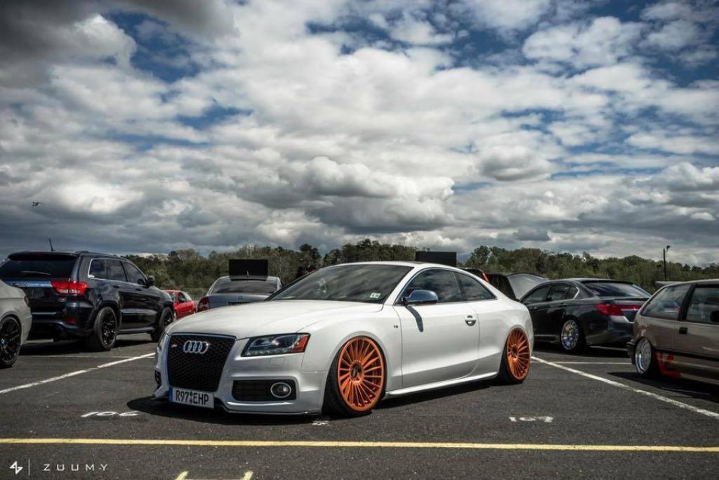 1894082375S5.jpg