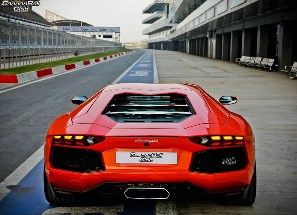 190264163LAMBORGHINIAVENTADORESQUIROU.jpg