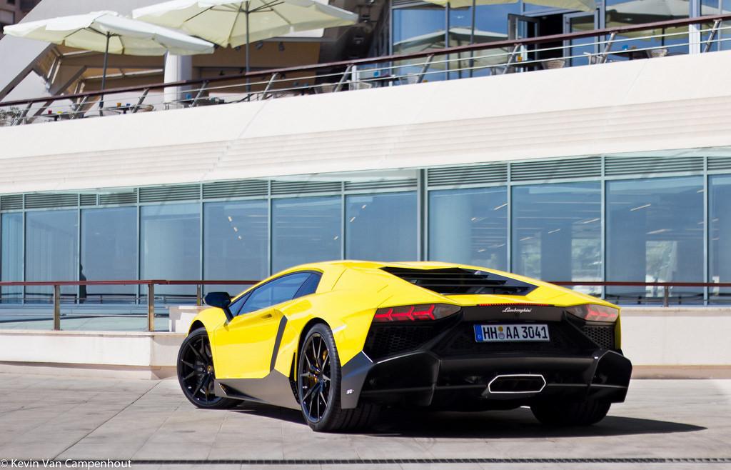 1902781043LAMBORGHINIAVENTADOR.jpg