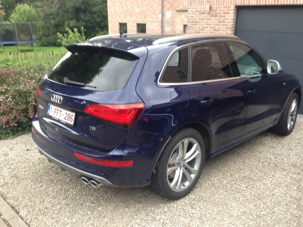 190772AUDISQ5631.jpg