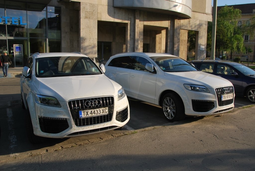 190973819Q7V12.jpg