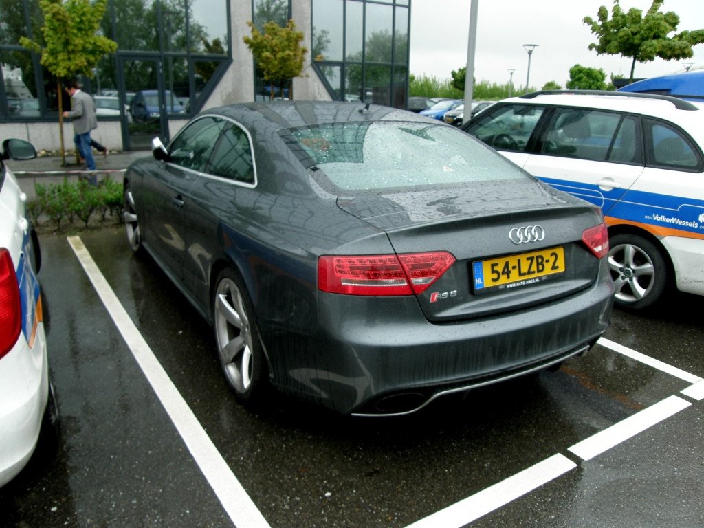 191187AUDIRS5940.jpg