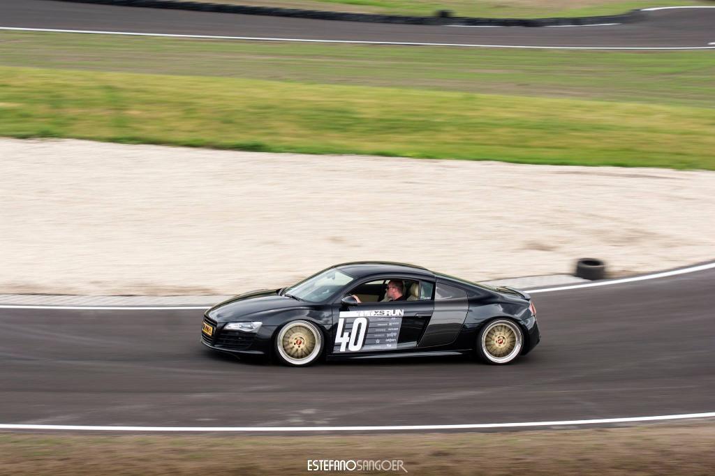 1912313390R8.jpg