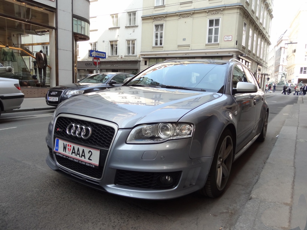 192366AUDIRS4824.jpg