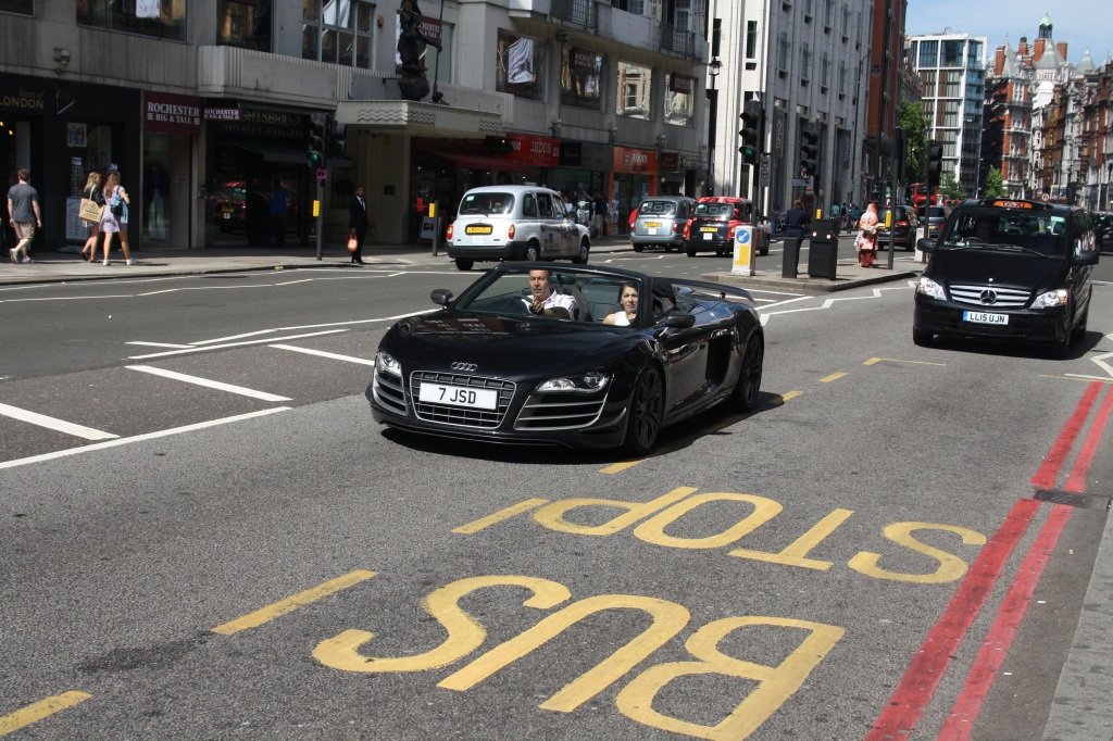 195055R8GT1533.jpg