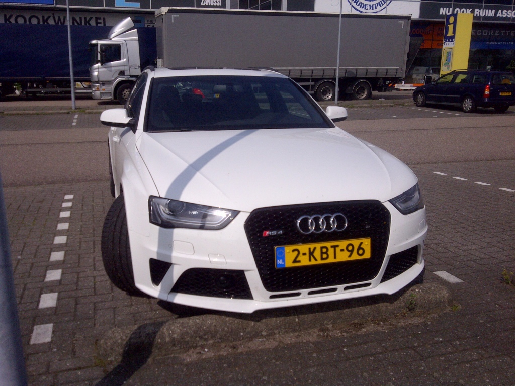 197639RS4B81211.jpg