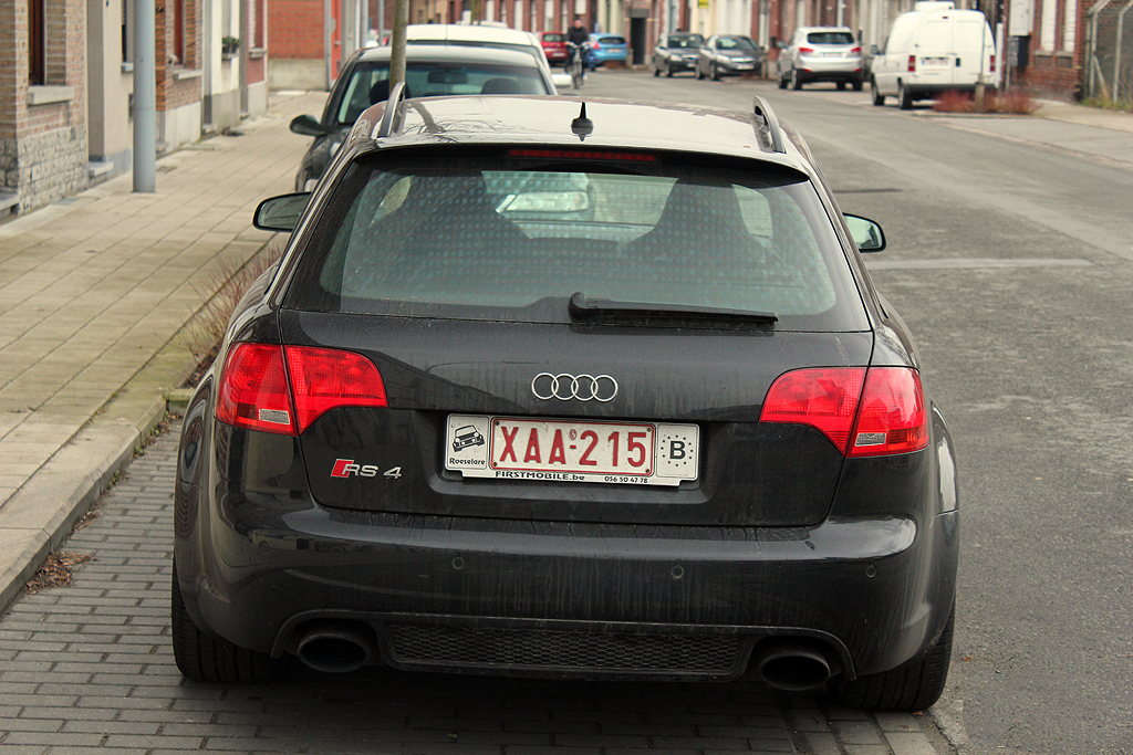 198938AUDIRS4701.jpg